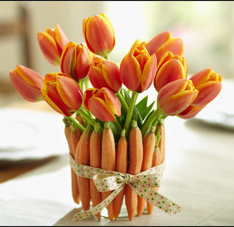 EA104 Carrot tulip vase arrangement from Fabbrini's Flowers in Hoffman Estates, IL