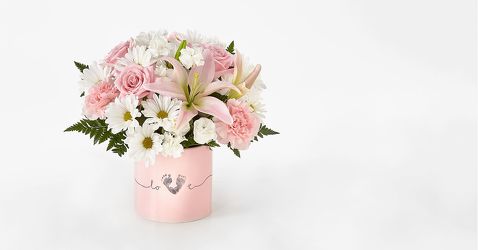BG100 Little feet baby girl  from Fabbrini's Flowers in Hoffman Estates, IL