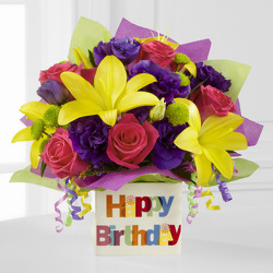 B202 Happy Birthday #2 from Fabbrini's Flowers in Hoffman Estates, IL