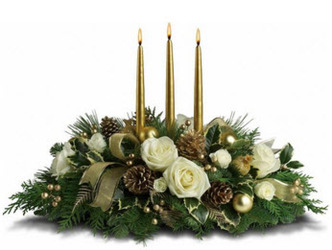 CH1076 A Royal Christmas from Fabbrini's Flowers in Hoffman Estates, IL