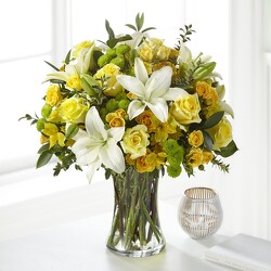 S238 Vase of Yellow from Fabbrini's Flowers in Hoffman Estates, IL