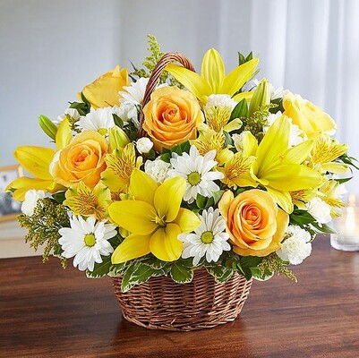 S28C YELLOW BASKET from Fabbrini's Flowers in Hoffman Estates, IL