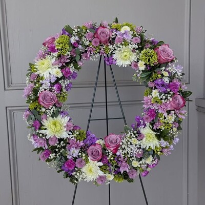 S72D REMEMBRANCE WREATH  from Fabbrini's Flowers in Hoffman Estates, IL