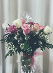 SD2 Sweetestday mixed roses from Fabbrini's Flowers in Hoffman Estates, IL