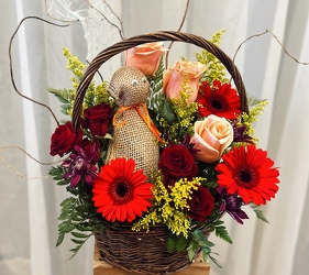 HWG2 Henry the Ghost Basket from Fabbrini's Flowers in Hoffman Estates, IL
