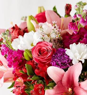 WD101 Walk in style Graduation bouquet from Fabbrini's Flowers in Hoffman Estates, IL